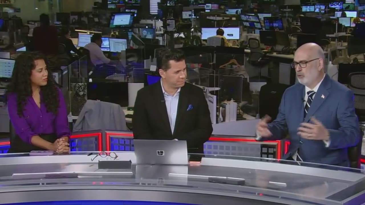 Mesa de debate: Desde la guerra financiera con Irán, la deuda de EEUU y el socialismo democrático