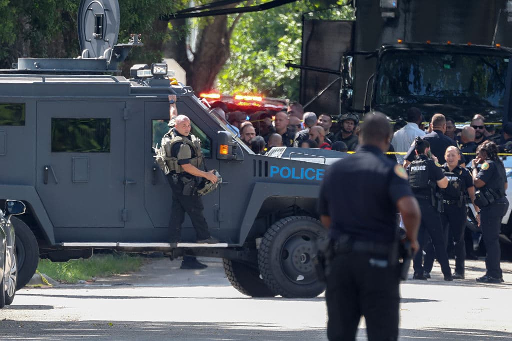 Tiroteo en Allapattah: un hombre murió y dos policías de Miami resultaron heridos de bala