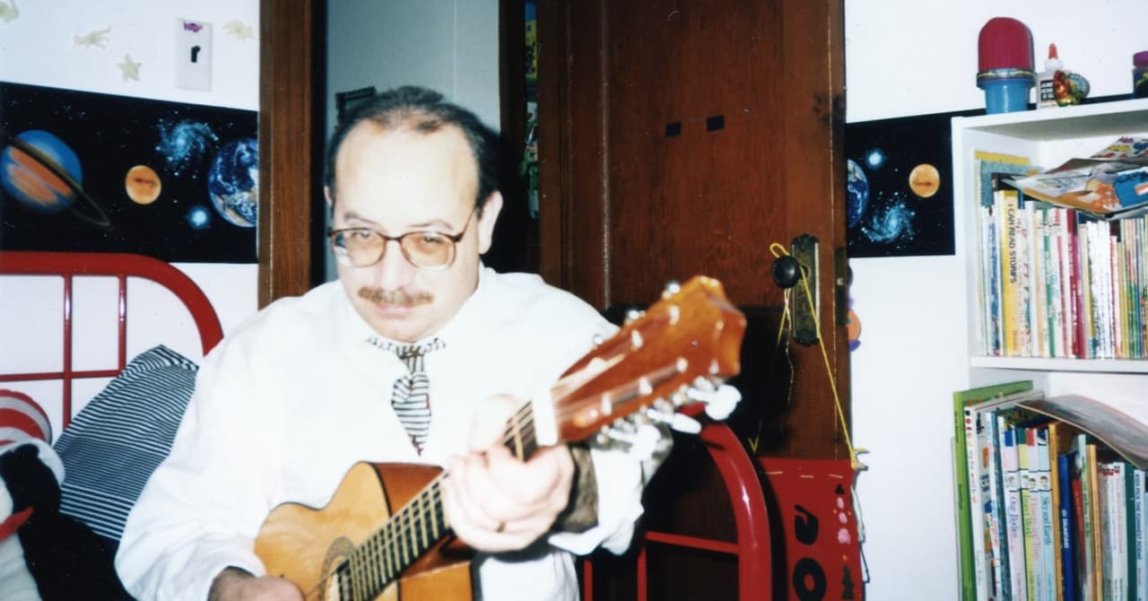 La justicia estadounidense le dio una fianza de $10 millones de dólares y se le ordenó presentarse en una prisión Federal en Nueva Jersey el 9 de noviembre del 1998, pero él nunca apareció.