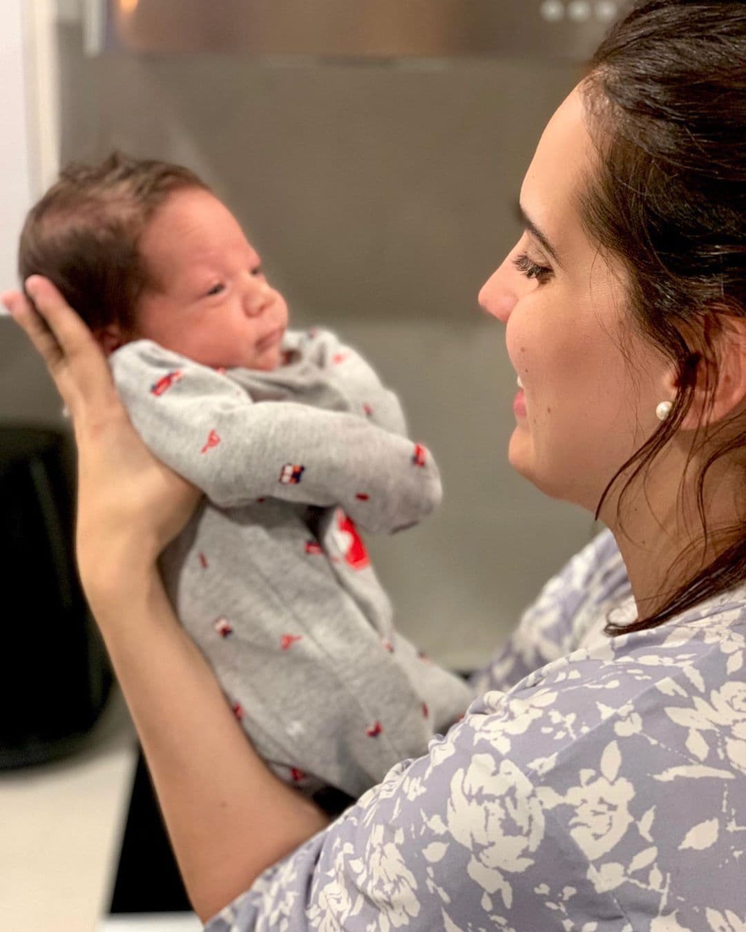 Andrea Chediak ha compartido su felicidad en redes sociales desde la llegada de su hijo Diego Alejandro.