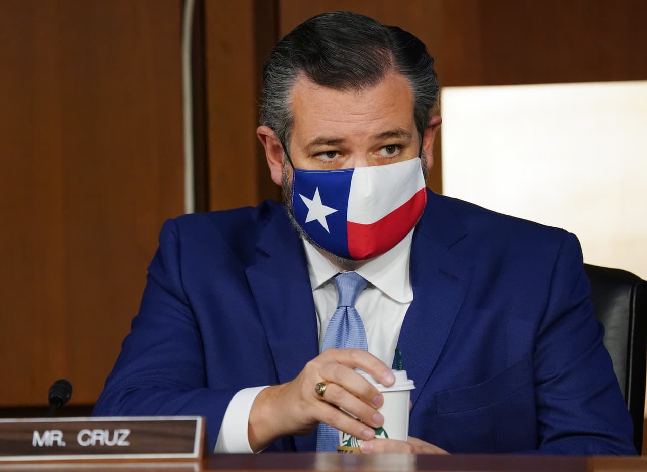 Uno de los primeros en aplaudir la decisión de Musk fue el senador republicano Ted Cruz, quien dio la bienvenida al multimillonario a través de un mensaje en su cuenta en Twitter. "A Texas le encantan los trabajos y estoy muy contento en darle la bienvenida como texano", escribió.
<br>
<br>