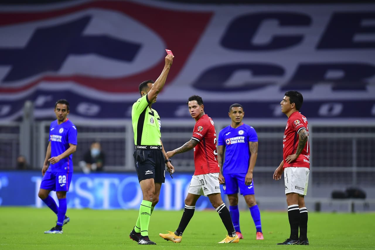 Cruz Azul llegó a 7 victorias consecutivas en el Guard1anes 2021 y se mantiene como líder del torneo.