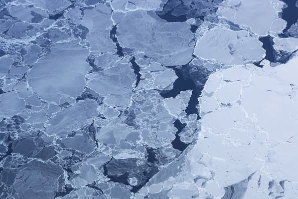 Calentamiento global: se desprenden 43 millas cuadradas de hielo de la superficie ártica más grande del mundo