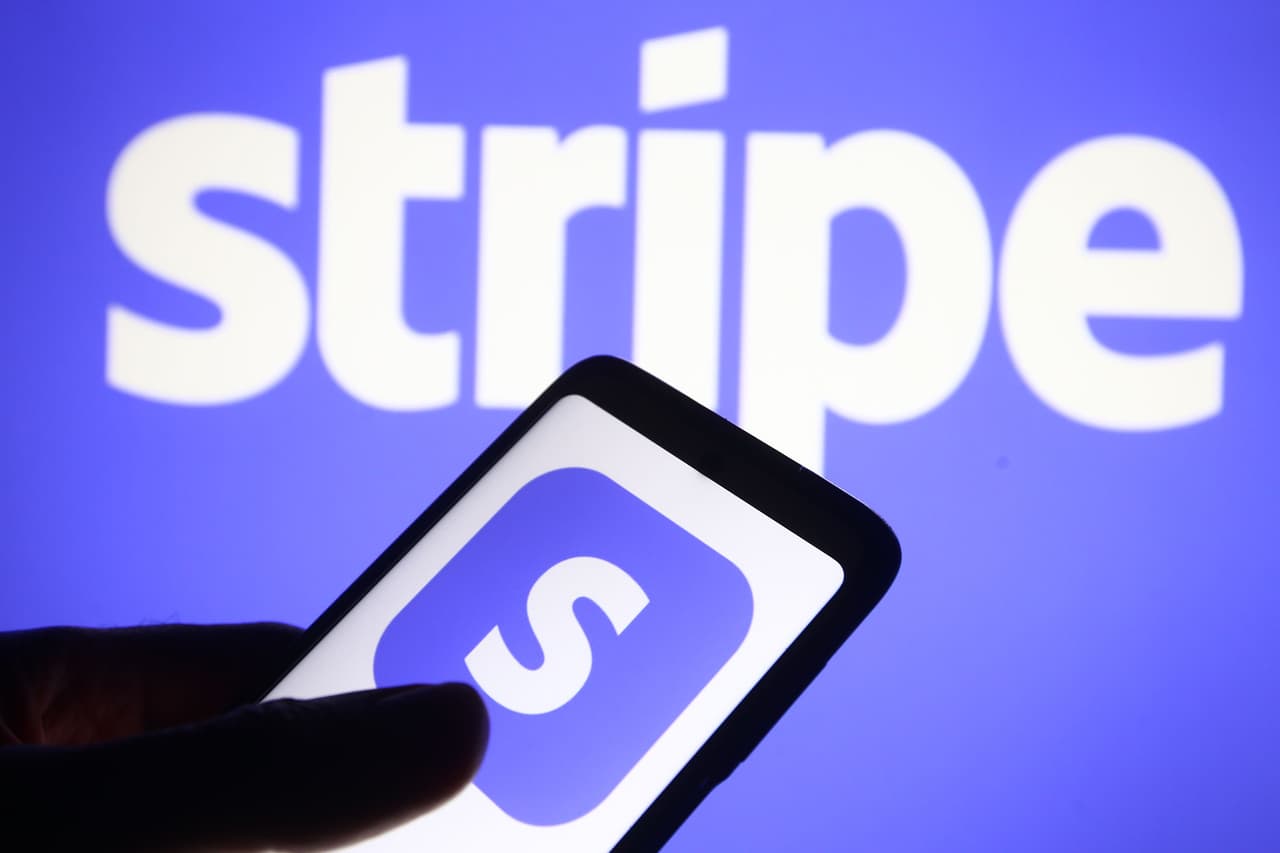 <b>Puesto 3. Stripe</b>
<br>
<br>Valor neto: 95,000 millones de dólares
<br>
<br>País: Estados Unidos
<br>
<br>Categoría: Fintech
<br>
<br>Según el estudio, esta empresa de
<i>software</i> de pago y servicios financieros saltó de una valoración de 36,000 millones de dólares a 95,000 millones de dólares en el transcurso de la pandemia de covid-19.