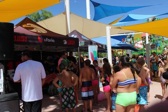 Una tremenda "Fiesta de Verano" disfrutaron cientos de personas en "Wet 'n' Wild, donde estuvieron presentes los talentos de nuestras emisoras de Uforia. 