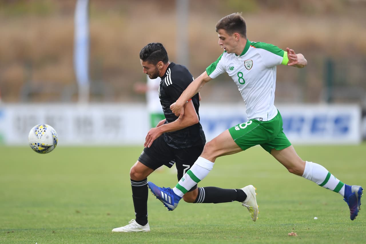 Sin embargo, Irlanda demostró que es un equipo impetuoso y frenó los ataque de los mexicanos.