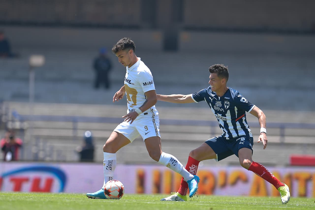A pesar de haber jugado con 10 futbolistas la mayor parte del juego por la expulsión de Juan Ignacio Dinenno, los Pumas lograron una vital victoria ante Rayados.