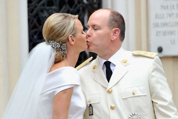 Sin embargo, a raíz del fallecimiento de su padre, en 2005, el príncipe parece haber 'sentado la cabeza' y abandonado su imagen de 'playboy'.