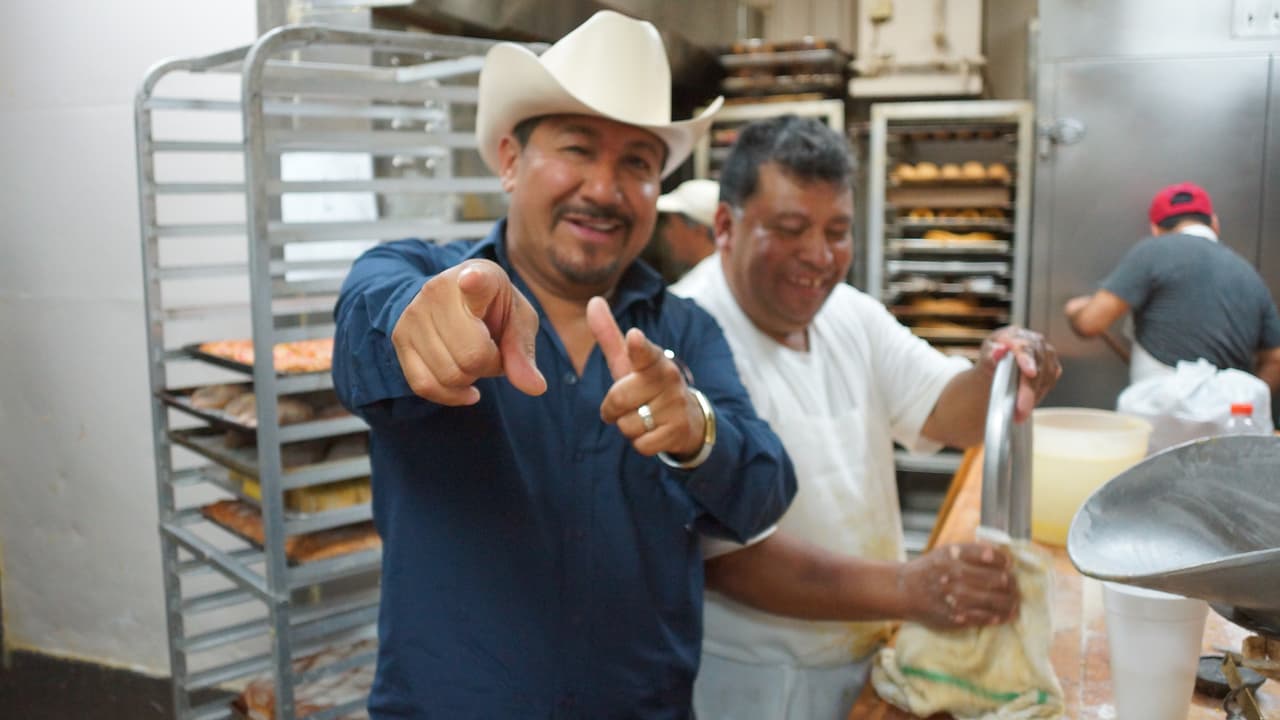 La Hondureña confía en que su selección le gane a México y en un próximo partido, y no tiene problema con seguir pagando apuestas hasta lograr que El Feo y El Pelón sean los que paguen el siguiente reto.