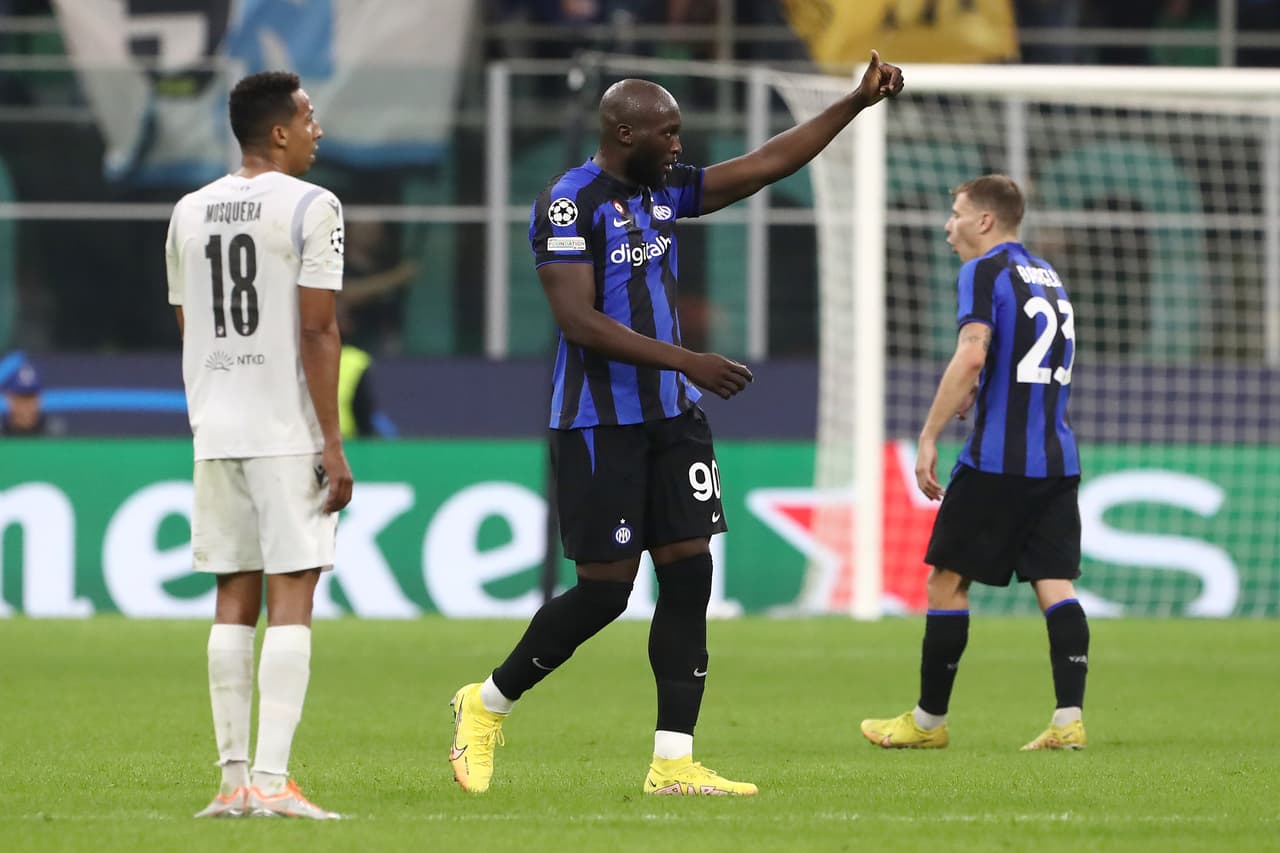 Edin Dzeko hizo doblete con Inter de Milán, que goleó al Viktoria Plzen y avanzó a los Octavos de Final de la UEFA Champions League.