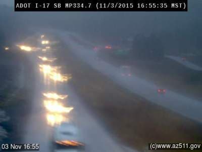 Cuatro pulgadas de nieve han caído en Flagstaff y se espera que continúe la tormenta.