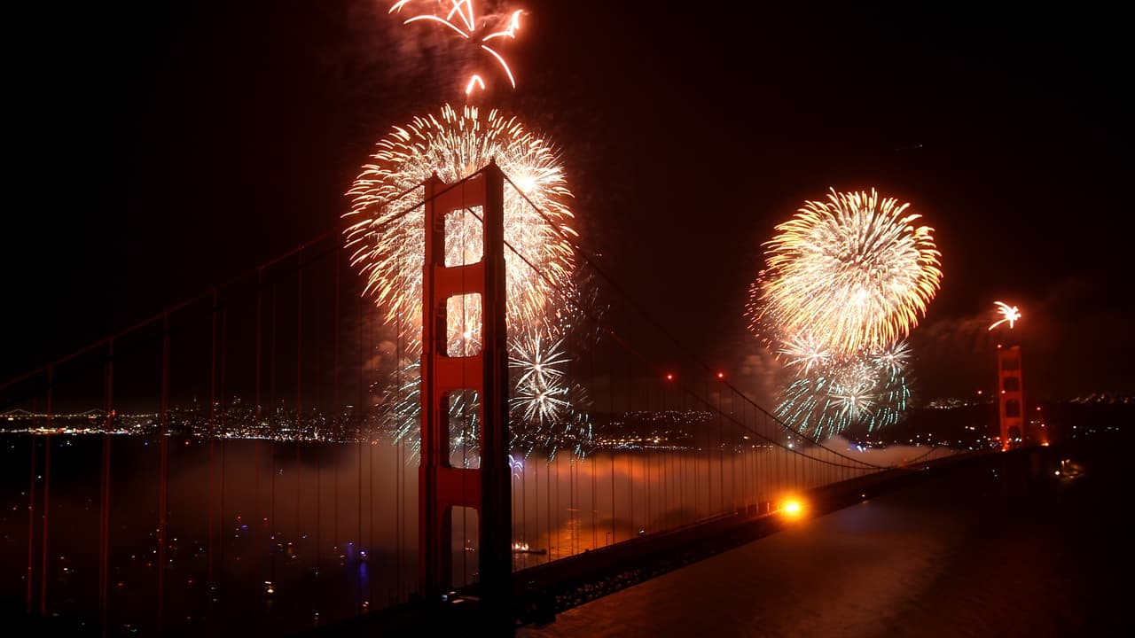 Estos son los lugares donde podrás ver fuegos artificiales el 4 de Julio en el Área de la Bahía