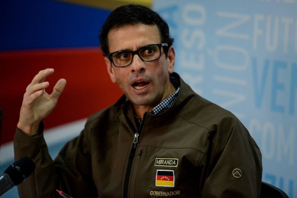 Organización venezolana denuncia ante la Fiscalía al opositor Henrique Capriles por presuntos vínculos con Odebrecht