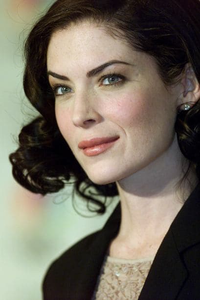 Sin duda uno de los cambios más dramáticos ha sido el de Lara Flynn Boyle, ¿listo para verla?..