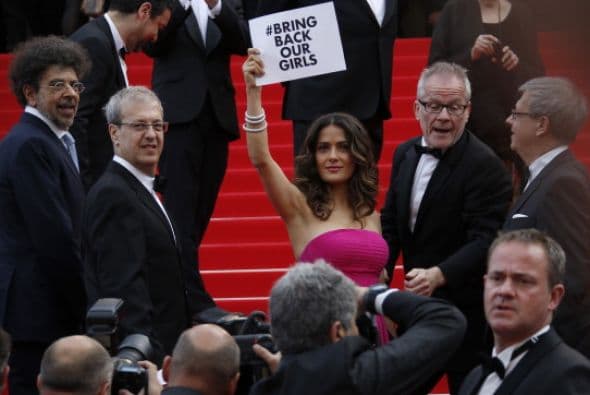 Este lema nació en Twitter para hacer presión y lograr la liberación de las niñas secuestradas a mediados de abril en Nigeria por una milicia radical islámica.