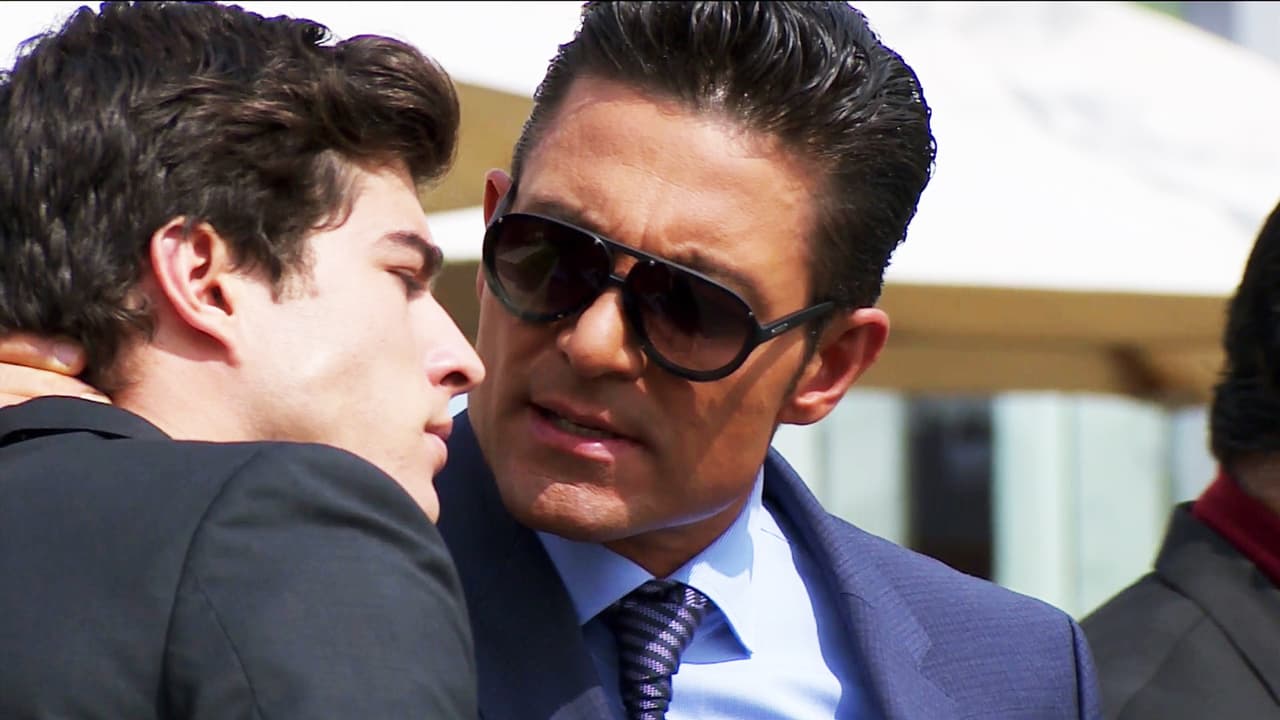 <b><a href="http://www.univision.com/temas/fernando-colunga">Fernando Colunga</a></b> interpretó a su papá, de quien aprendió varias maldades con su personaje.