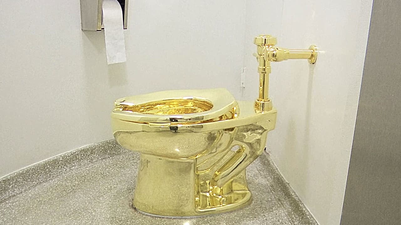 El Museo Guggenheim en Nueva York invita a tener una experiencia íntima en su inodoro