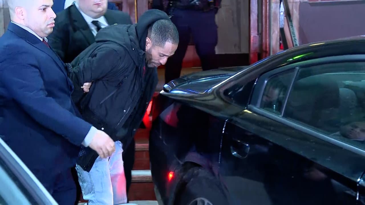 La policía de Nueva York 
<b>arrestó a la ex pareja de la víctima y con quien vivía en el apartamento</b> ubicado en el 2200 de Morris Avenue.
<br>