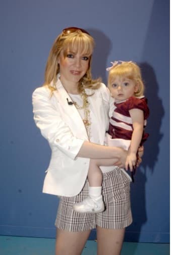 Aunque de pequeña acompañó a la protagonista de
<a href="https://vix.com/es-es/detail/series-2166?utm_medium=internal_referral&utm_source=univision&utm_campaign=breaking_news&utm_content=ed_entertainment&utm_term=slideshow" target="_blank">'Salomé' (gratis en ViX)</a> en múltiples ocasiones, actualmente quiere mantenerse alejada de los reflectores.