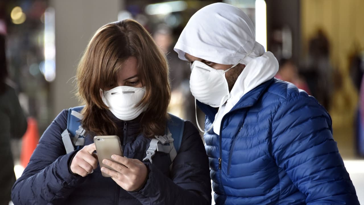 Escasez de pruebas de detección del coronavirus crea caos en hospitales de California