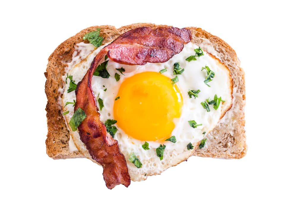 3. Mayonesa, huevo frito, tocino y perejil.