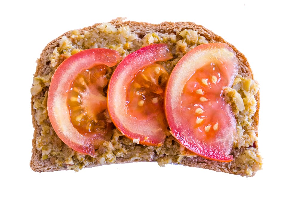 11. Pesto de alcachofa con aceite de oliva y jitomate.