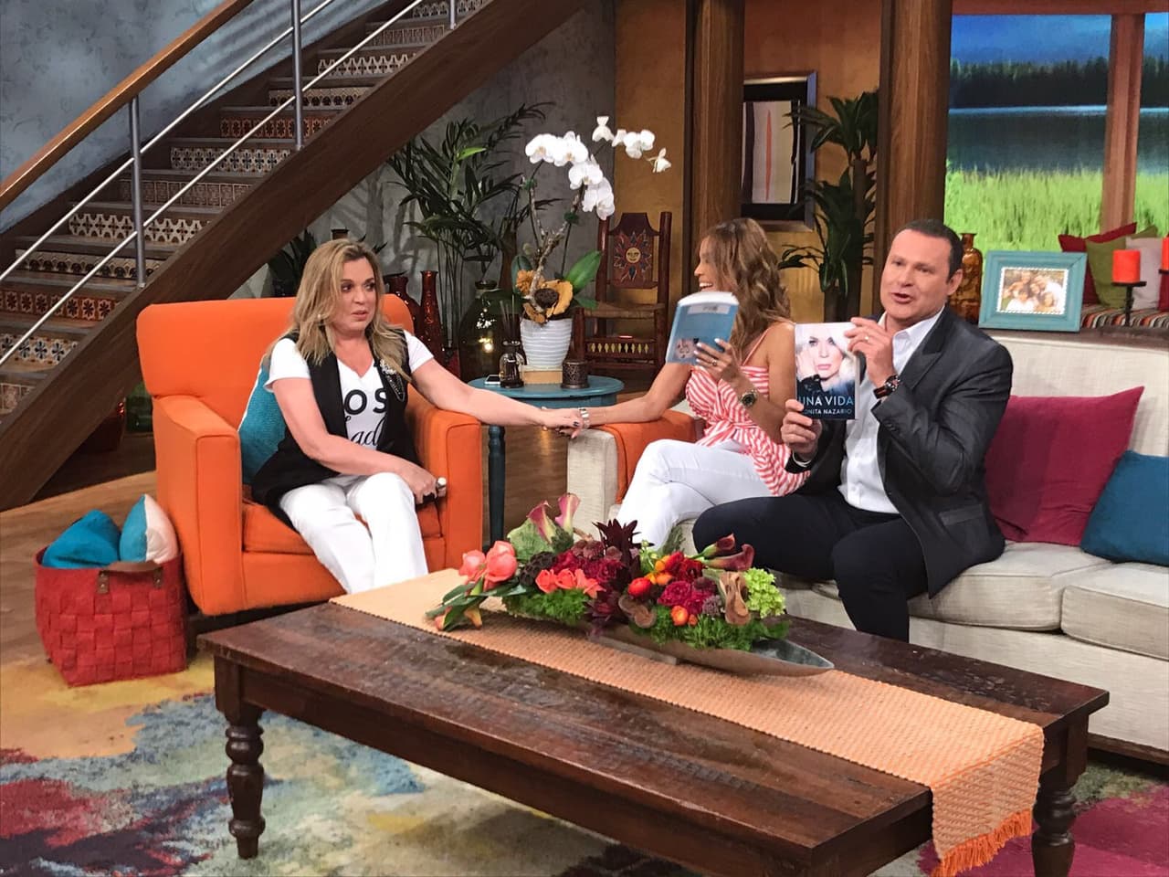 La cantante puertorriqueña llegó a presentarnos su libro titulado 'Una vida'.