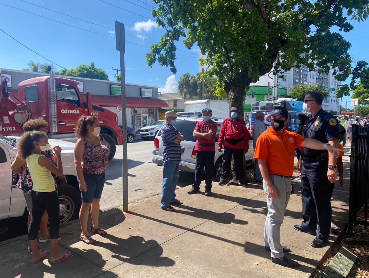 Alcalde de Miami dijo que "no sabe exactamente" por qué incrementaron los casos de coronavirus en la ciudad
