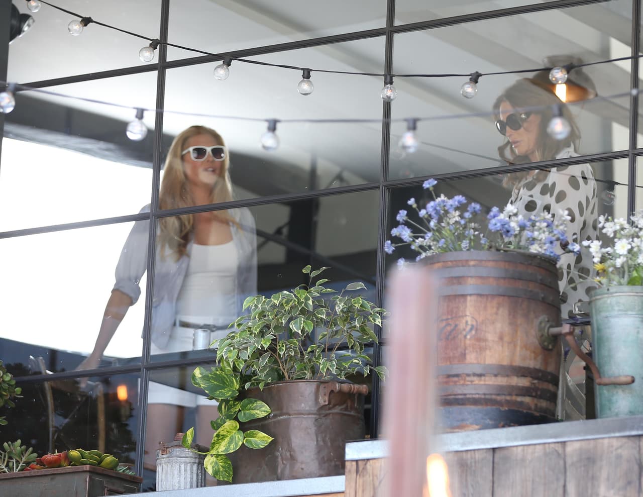 Se rumora que hay algo más que amistad entre ellas.