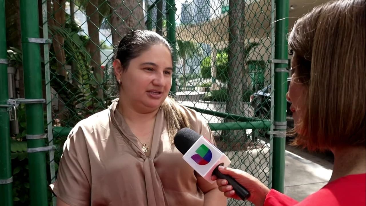 USCIS da fin a las extensiones automáticas de permisos de trabajo: La medida preocupa a miles de solicitantes