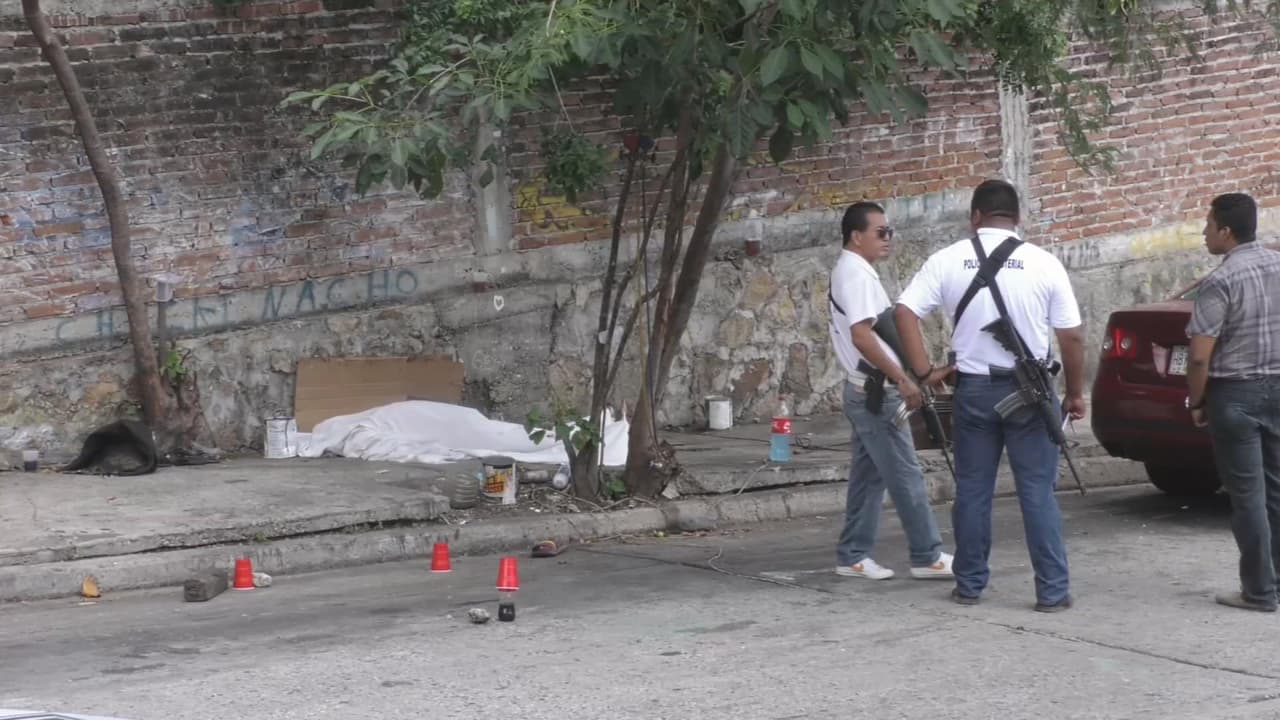 Hallan cinco cuerpos con señas de tortura en el norte de México