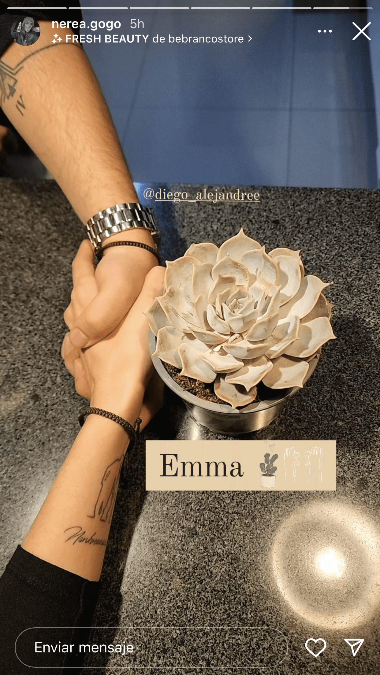 Sin embargo, en la red social Threads existe un indicio que podría revelar que por lo menos había coqueteos y mensajes cariñosos por parte de su nuevo novio desde hace por lo menos dos meses atrás.
<br>