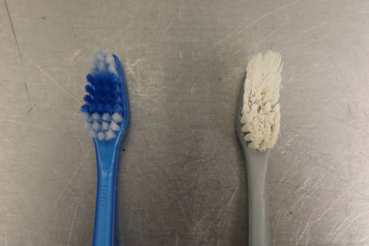 <b>2. Use a soft-bristled toothbrush: </b>Brushing too hard or brushing with a hard bristle brush is harmful to your teeth and gums. Buy a toothbrush with soft bristles, and do not scrub, but rather gently vibrate or massage the bristles against your gum line. Replace your toothbrush when the bristles are no longer straight or appear worn.