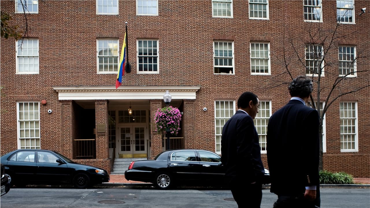 Incertidumbre entre los venezolanos en EEUU tras la orden de Maduro de cerrar embajada y consulados
