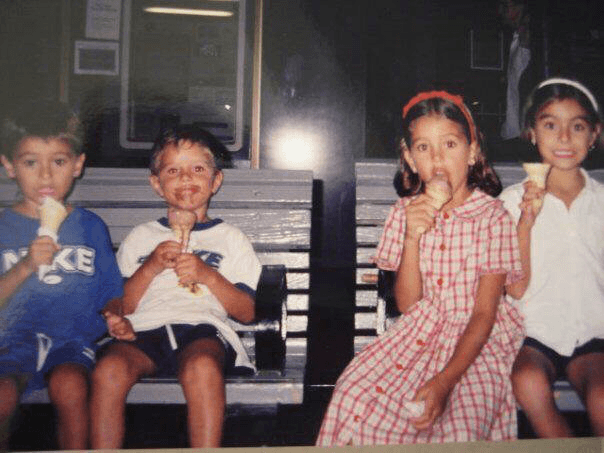 Goto siempre fue una niña muy alegre y llena de inquietud por pertenecer al mundo artístico.