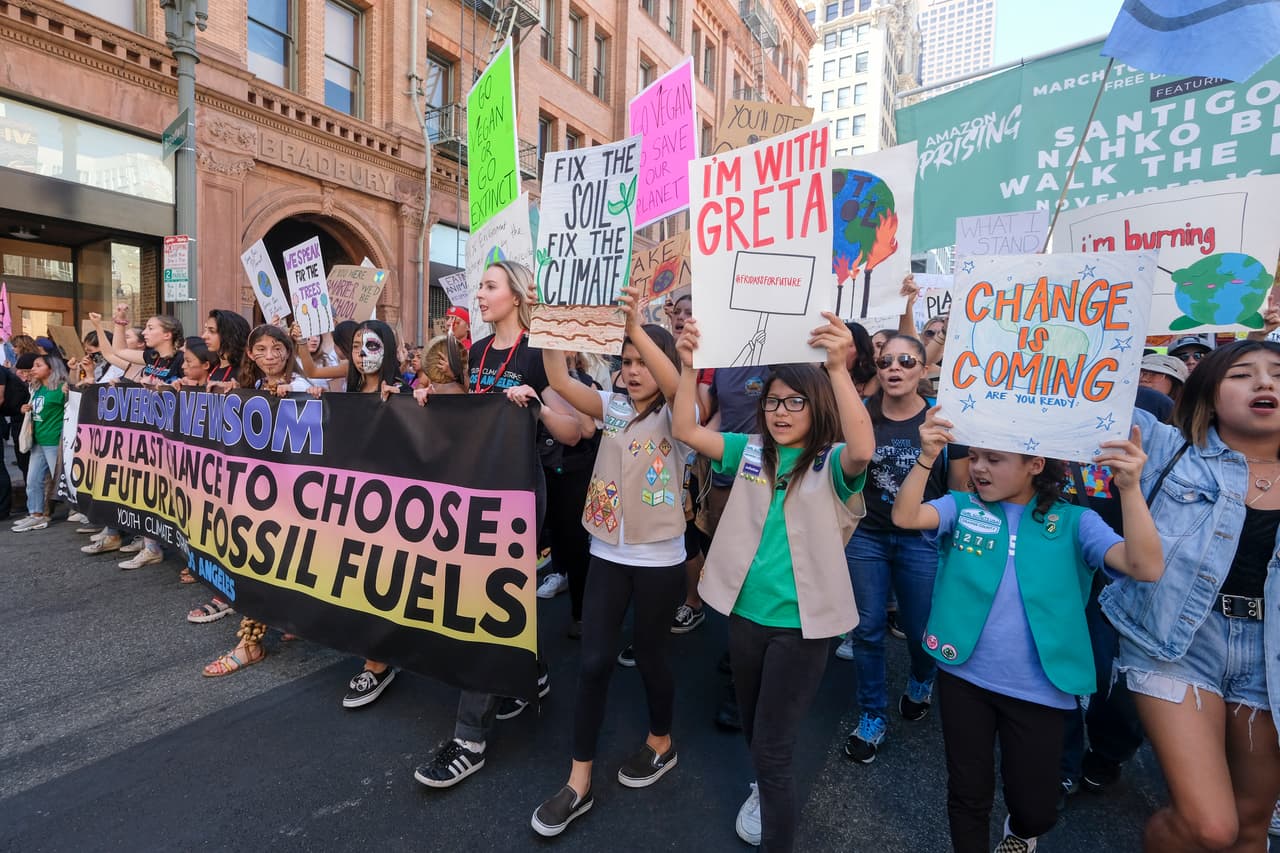 "Decimos no más, a la inercia de los líderes mundiales", fue el compromiso de la líder, asegurando que la decadencia del planeta va afectará a las nuevas generaciones.