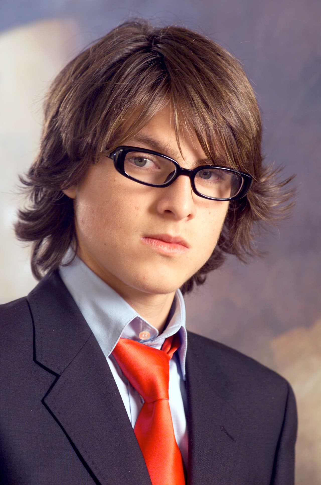 Antes de esta telenovela el joven actor participó ‘
<b>Rebelde</b>’, donde encarnó a 
<b>Teodoro,</b> y tras su salida de la producción su carrera ha ido en aumento.