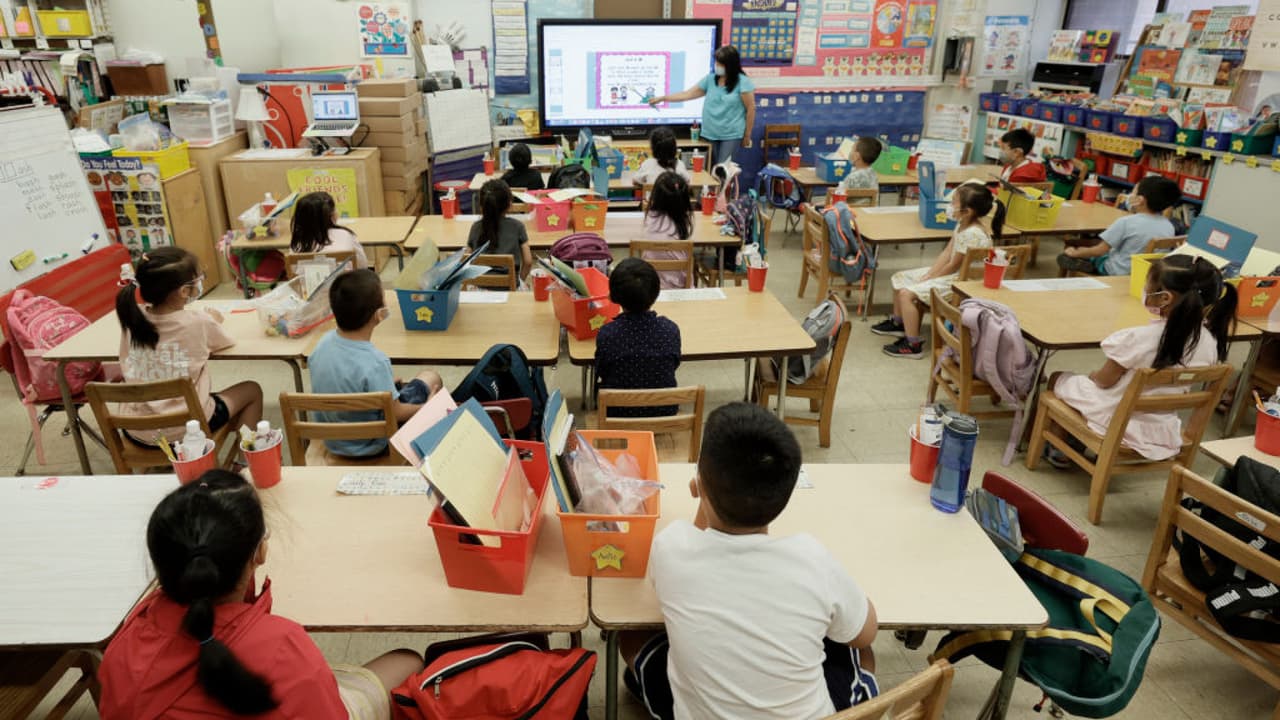 Falla sitio web del Departamento de Educación de NYC durante el primer día de clase