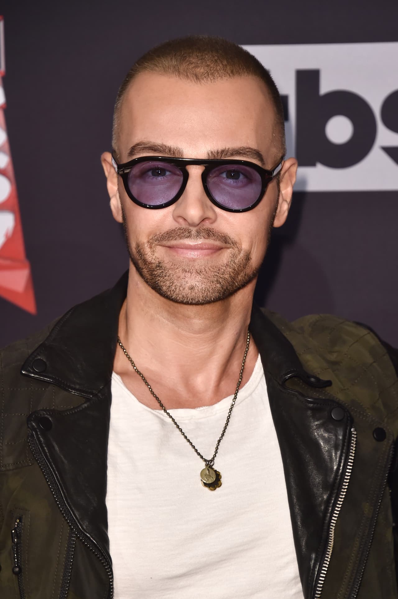 Entre las celebridades que fueron pareja de Kim Kardashian, se encuentra el actor Joey Lawrence con quien sostuvo una relación en 1999.