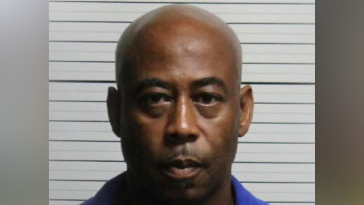 Un hombre que ganó $10 millones en la lotería es sentenciado a cadena perpetua por matar a su novia mientras dormía