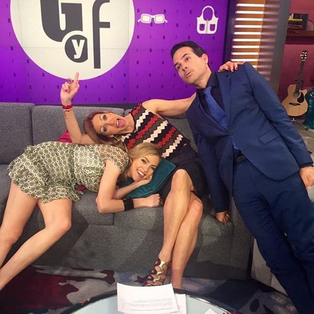 No sabemos de dónde salen sus bromas y chistes.