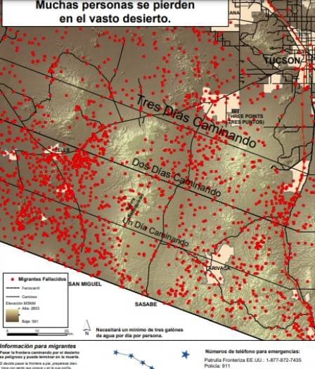 El afiche colocado en el área de Sásabe para alertar a los migrantes de los peligros del desierto.