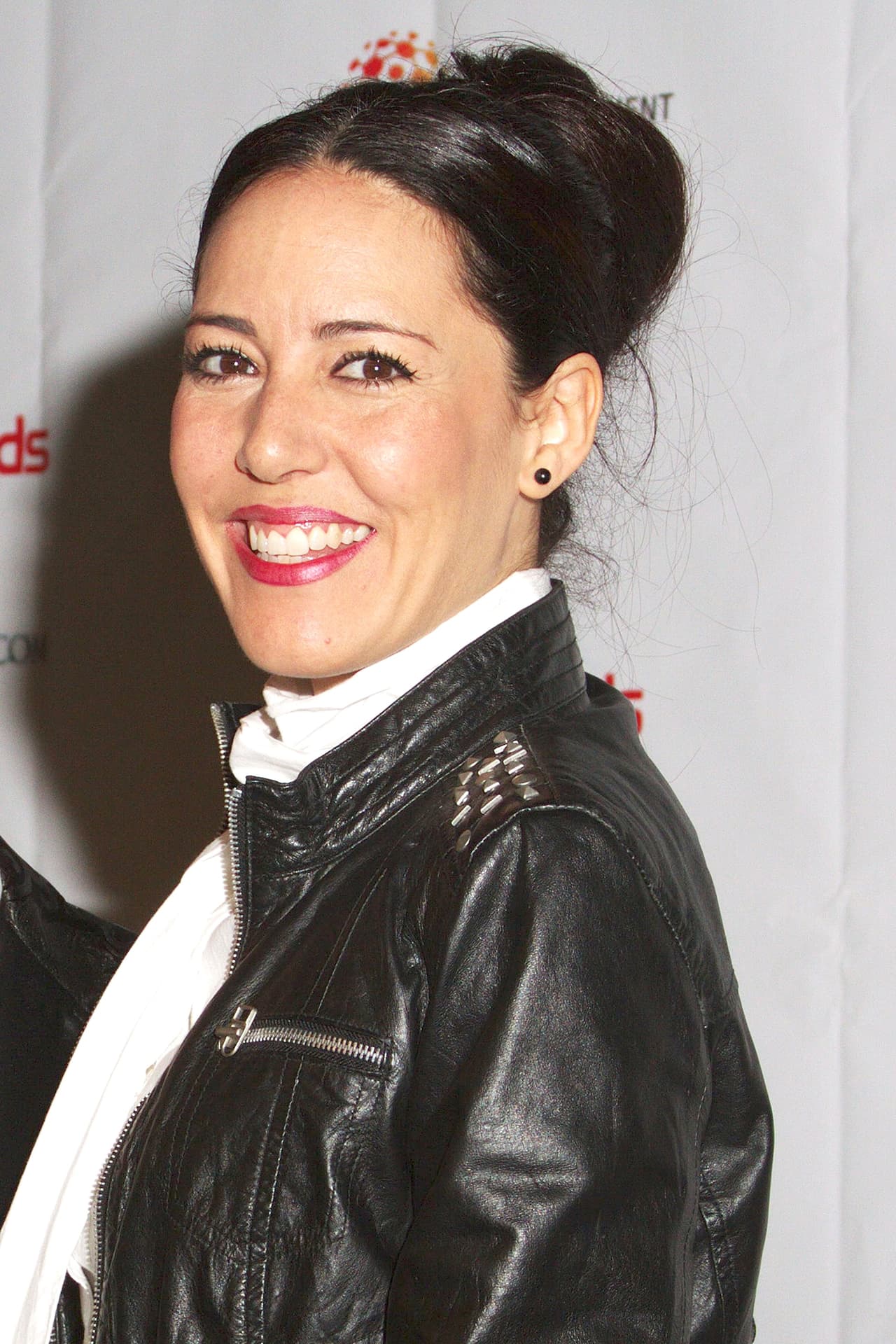 En la década de los ochentas, 'Luis Mi' salía con la actriz Stephanie Salas. Después de un intenso romance, la joven dio a luz a una linda bebé.