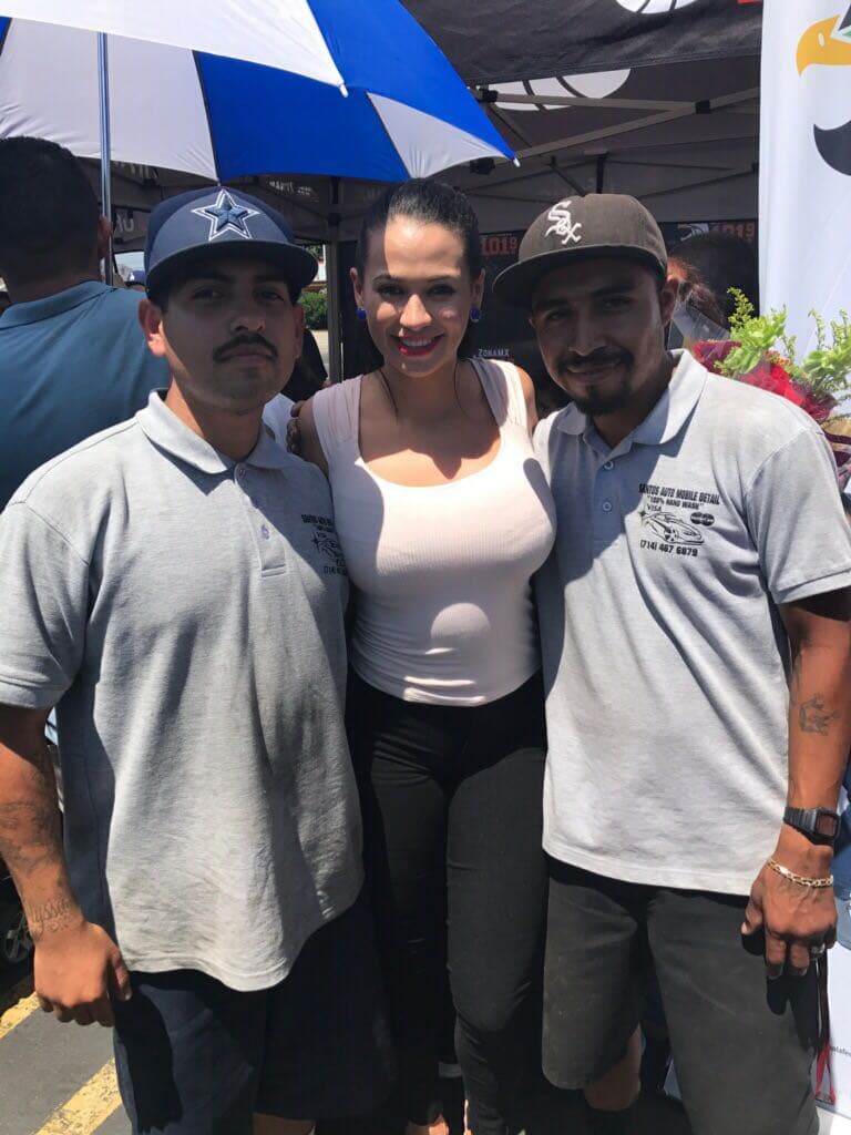 'El Bueno, La Mala y El Feo' no dejan de premiar a los niños en el regreso a clases.