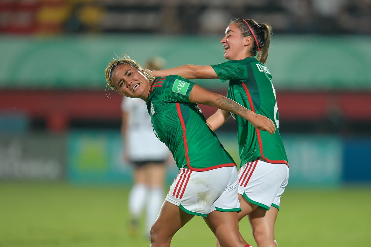 Alexia Villanueva anotó el único gol del partido al 59’ con un disparo de aire nacido de un tiro de esquina. Este resultado deja a México en la segunda posición del Grupo B, por debajo de Colombia.