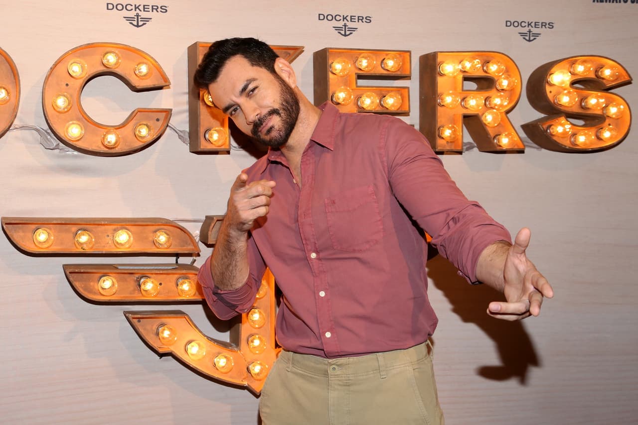 Iniciamos la lista con el número 15, se trata de 
<b>David Zepeda</b> quien tiene 2.13 millones de seguidores en Twitter, en donde se pone en contacto con todas sus fanáticas y les cuenta un poco de su día a día, así como de sus nuevos proyectos profesionales.