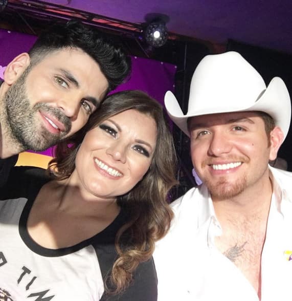 Jomari: "De los 3 yo soy el más mexicano!!! No seas codo, móchate con el #teletonusa tu donativo cambia el futuro de uno de nuestros niños!�� Llama al teléfono 1884539999 estamos contestando el Telef ahora mismo".