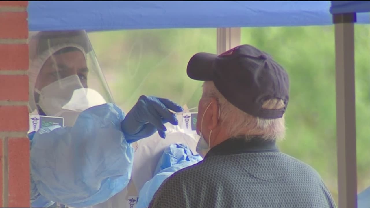 Abren el primer sitio de pruebas de coronavirus para personas de alto riesgo en Galveston