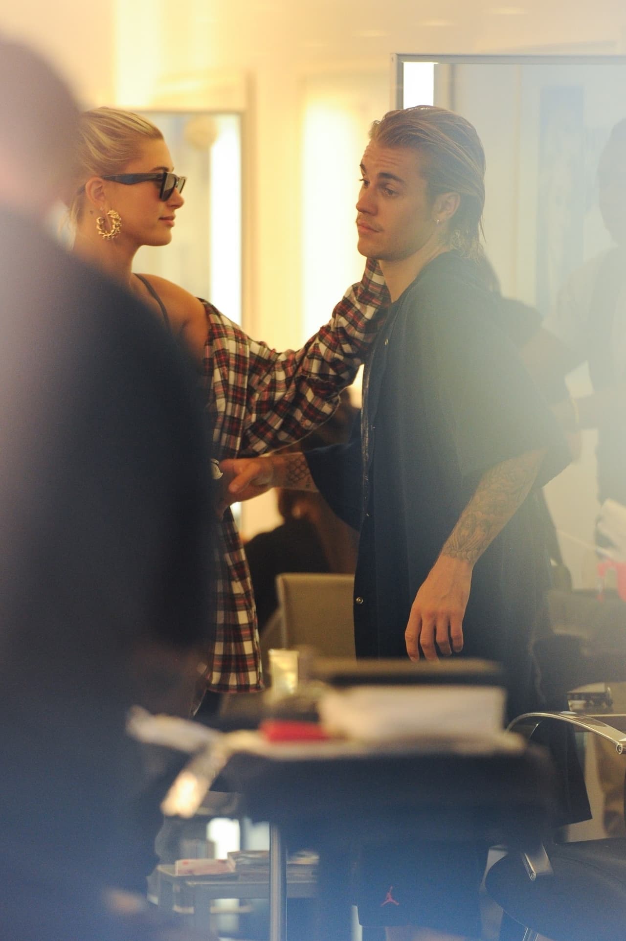 Al final, el resultado pareció muy del agrado de la novia del intérprete de 'Mark my words', aunque Bieber no lucía tan convencido.