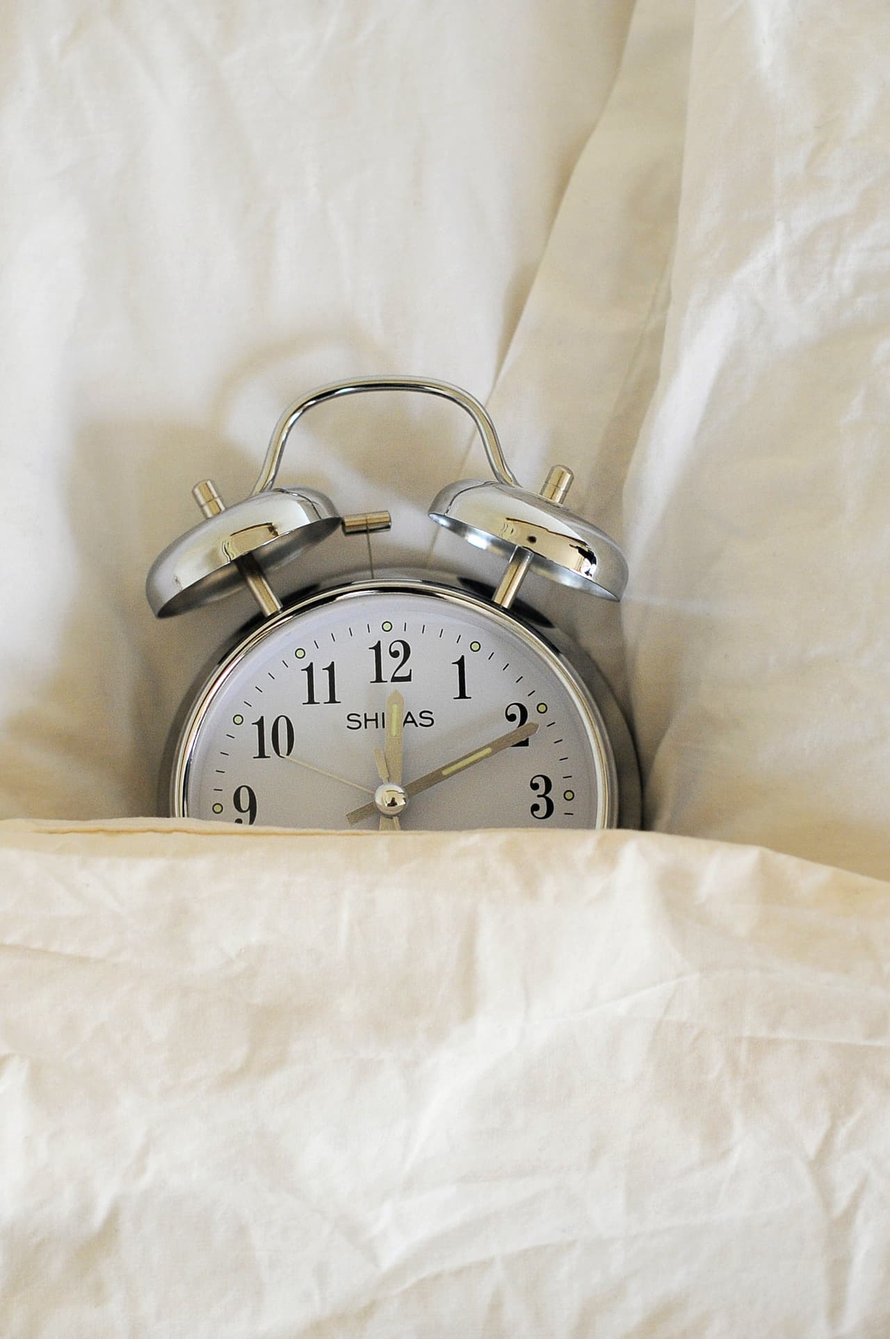 <b>La noche anterior, </b>hay dos opciones, una acostarte media hora antes y dormir media hora más en la mañana o irte a la cama una hora antes.
<br>